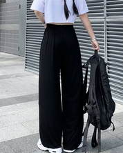 Hose mit Schmetterling