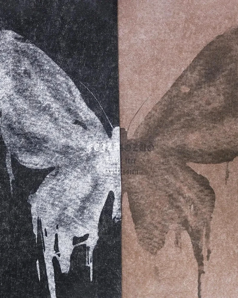 T Shirt mit Schmetterlingen