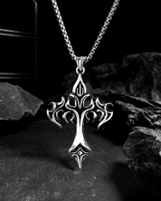 Collier croix gothique
