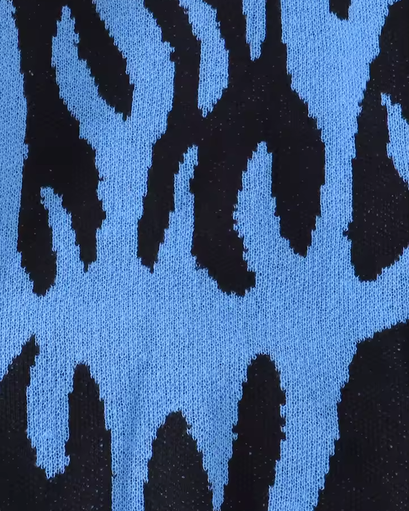 Pullover mit Flammen