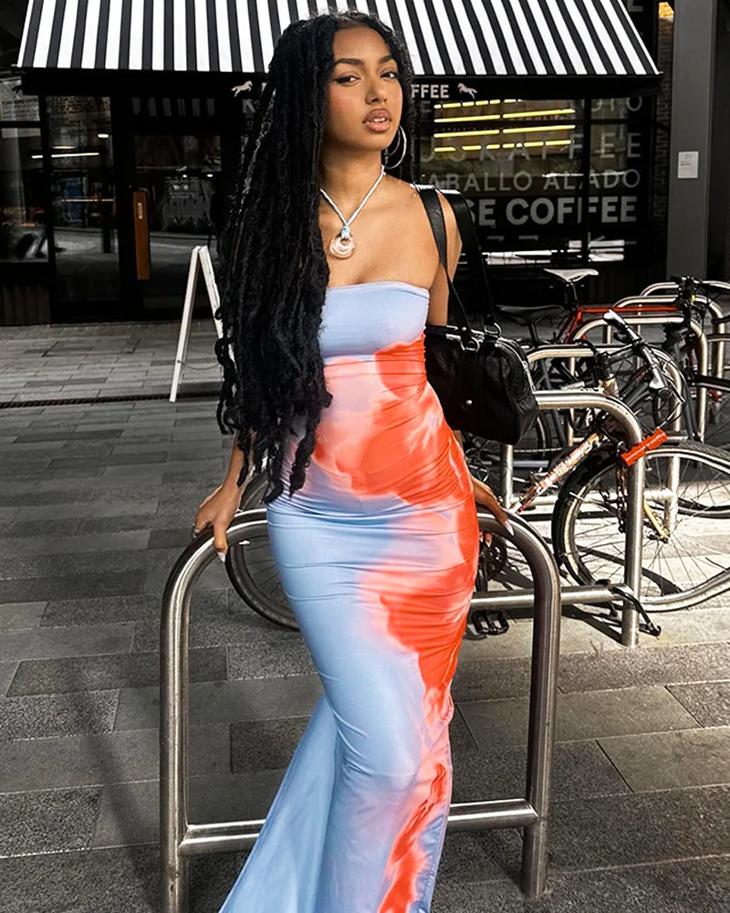 Langes Kleid mit Blumenmuster