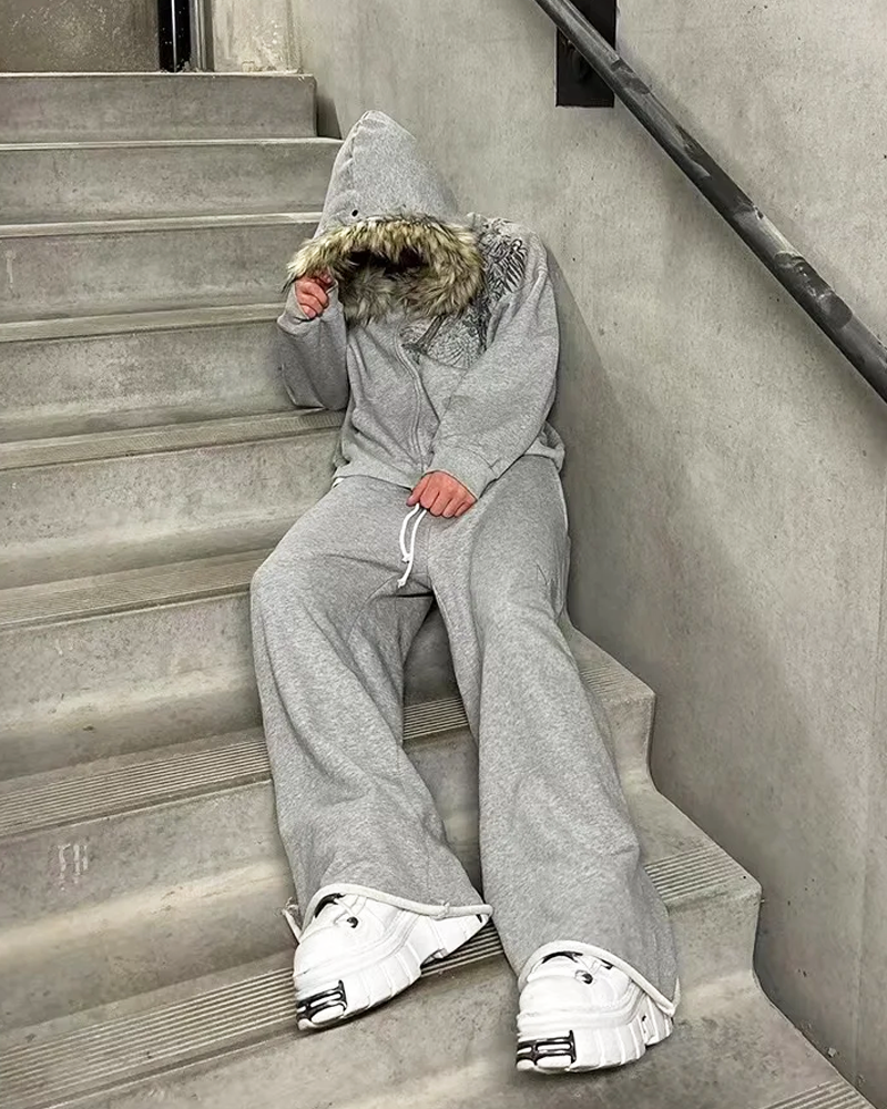 Zip Hoodie mit Fell Kapuze