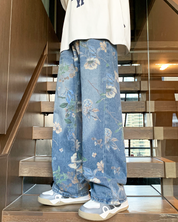 Jeans mit Blumenmuster