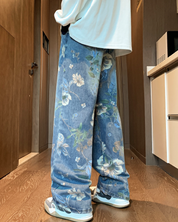 Jeans mit Blumenmuster