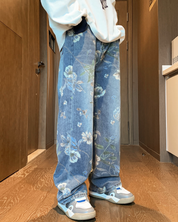 Jeans mit Blumenmuster