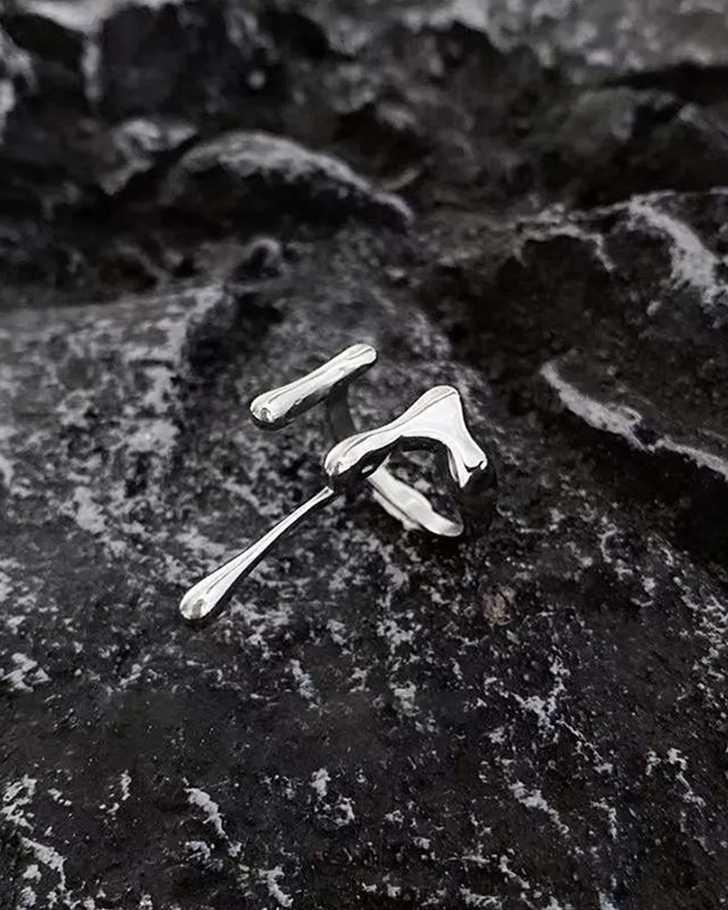 Liquid Metal Ring