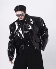 Glänzende Lederjacke