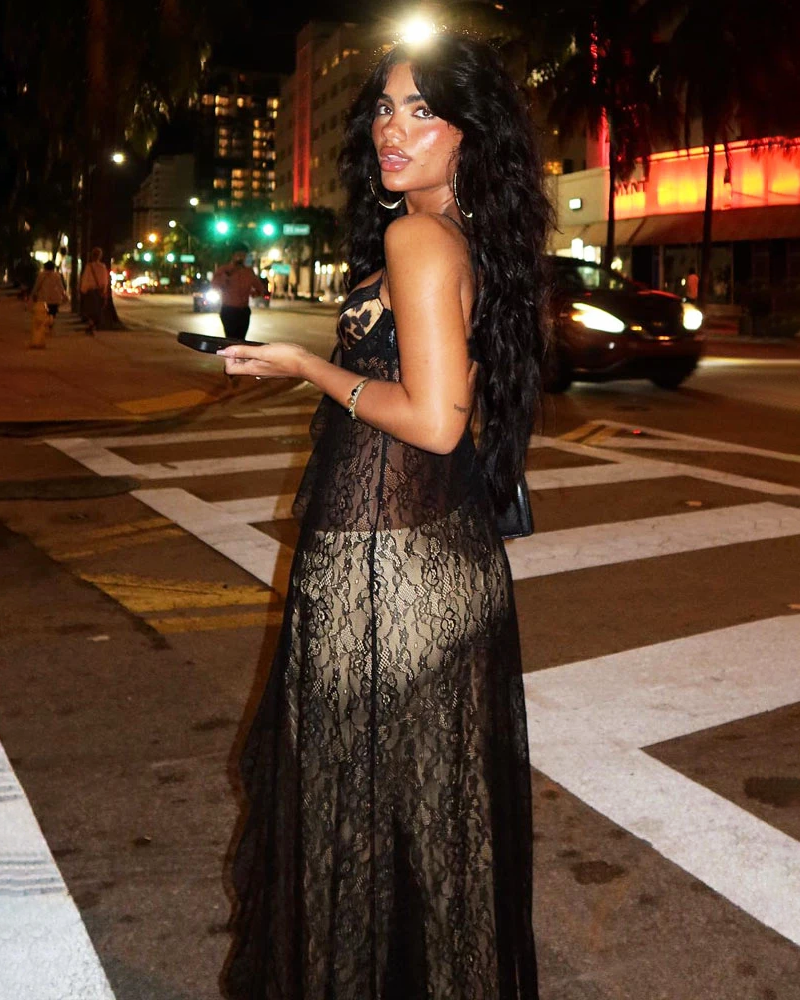 Sukienka koronkowa czarna przezroczysta