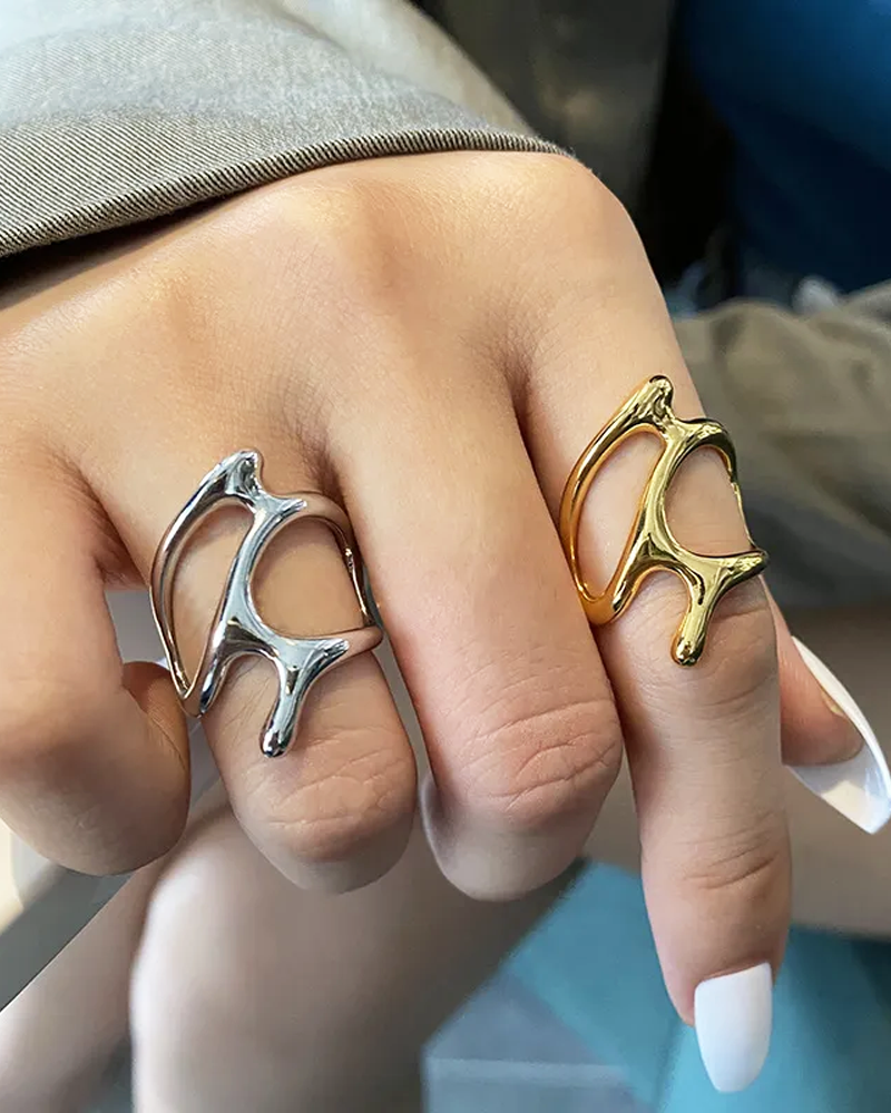 Bague abstraite