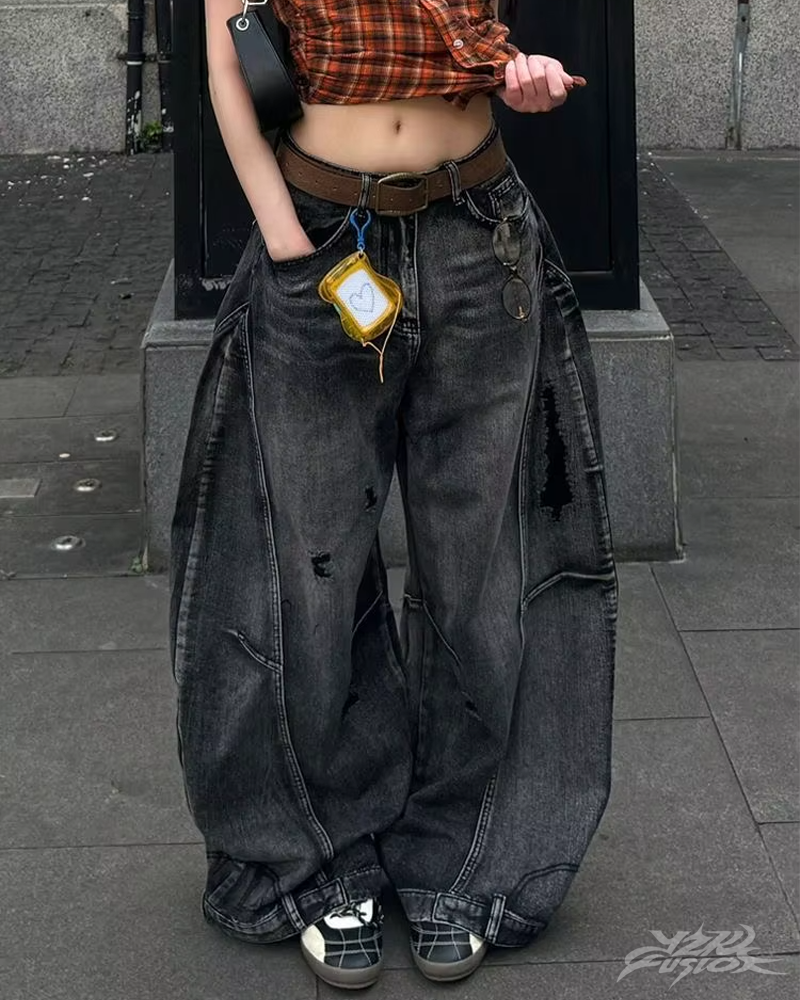 baggy-black-jeans-y2k-1.png