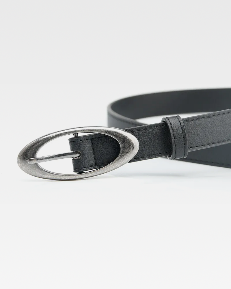 belt-with-oval-buckle-3.png