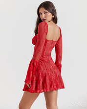 Abito in pizzo nero corto