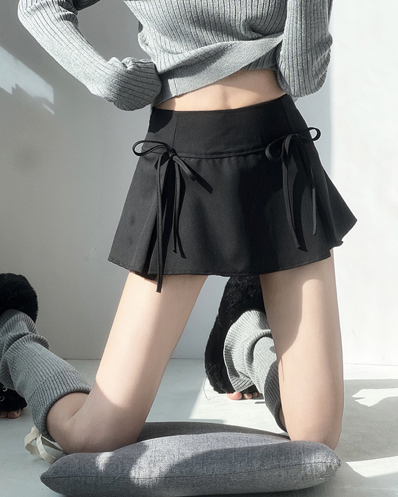 mini-skirt-with-bow-8.png