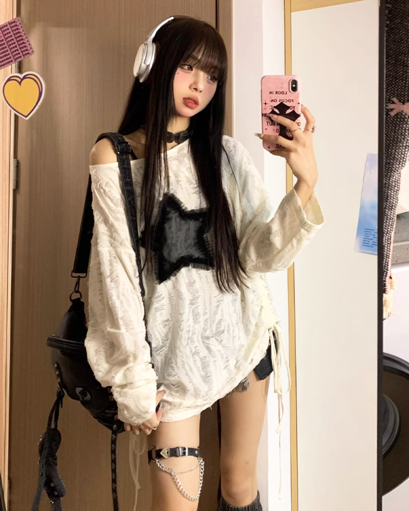 star-distressed-sweater-1.png