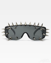Sonnenbrille mit Stacheln