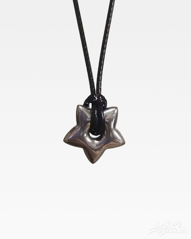 vintage-y2k-star-necklace-1.png