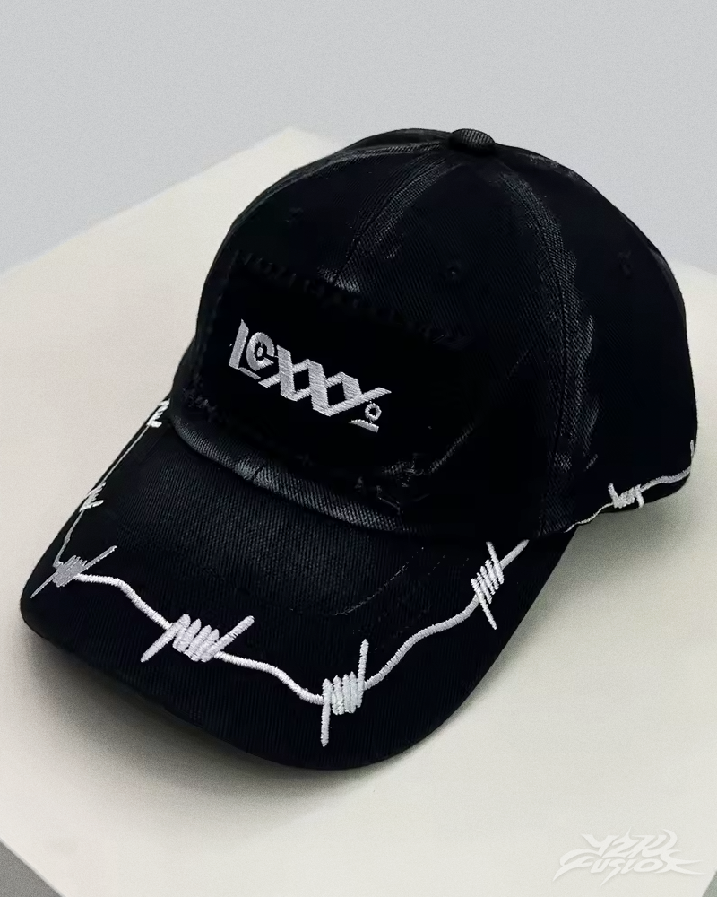 Casquette barbelé Y2K