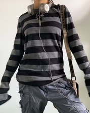 Y2K Grau Schwarz Gestreifter Shirt