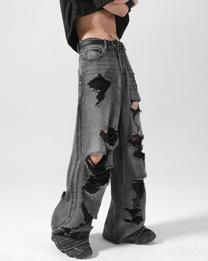 y2k-black-ripped-jeans-2.png