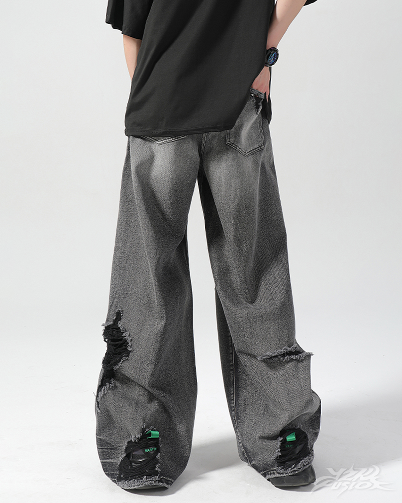 Y2K black ripped jeans
