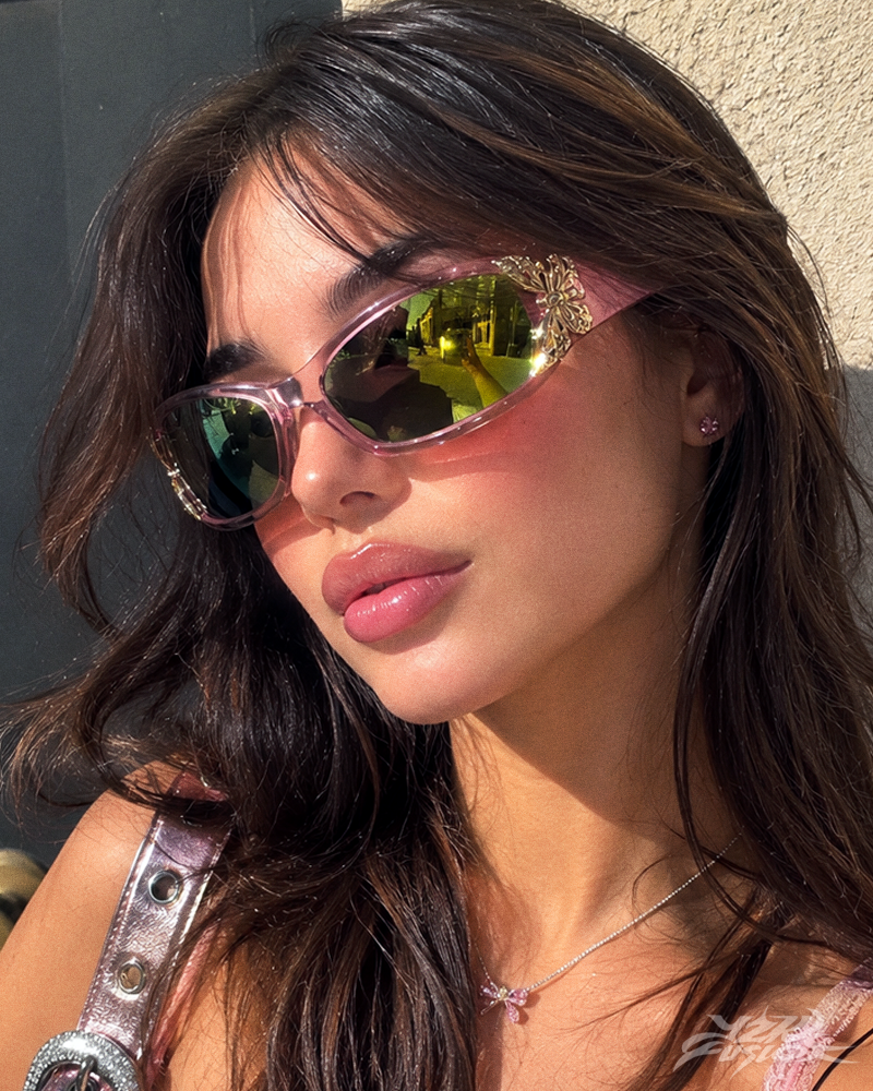 y2k-butterfly-sunglasses-2.png