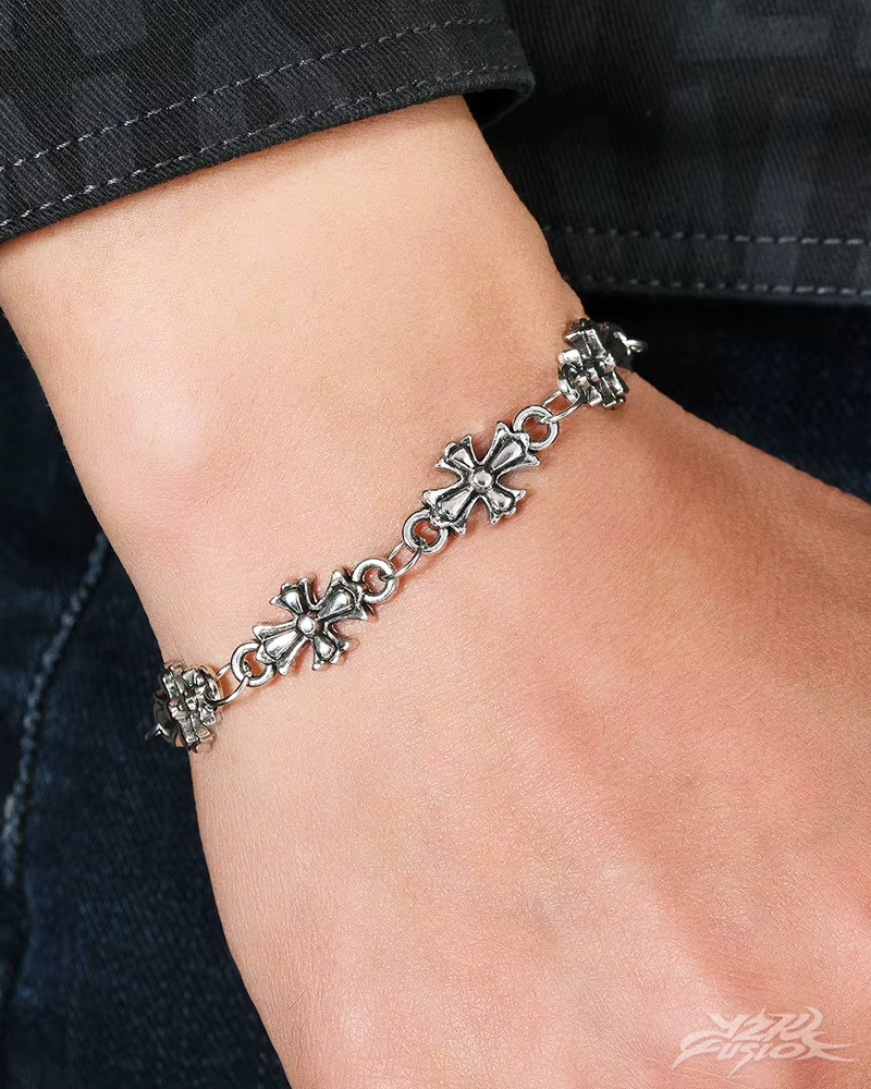 y2k-cross-bracelet-2.png