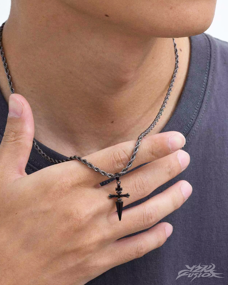Collana pugnale Y2K