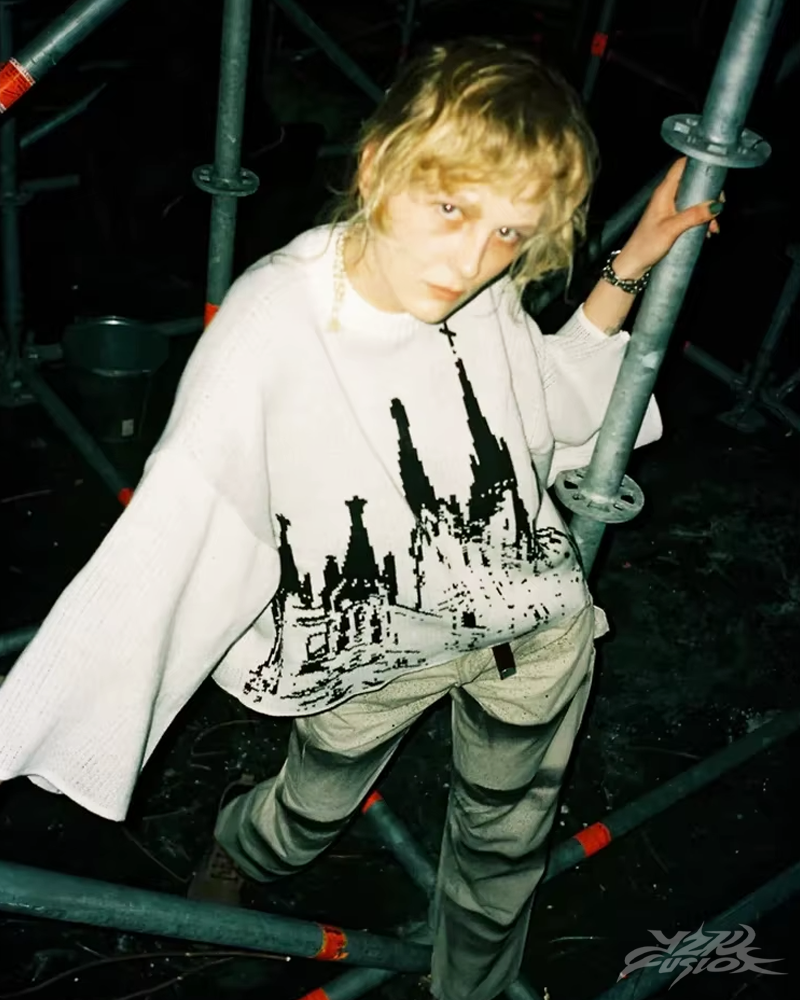 y2k-gothic-sweater-4.png