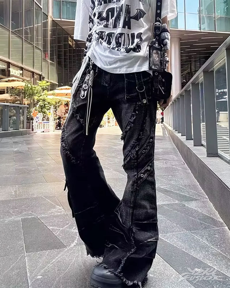 y2k-grunge-flare-jeans-2.png