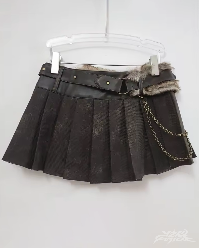 y2k-pleated-skirt-2.png
