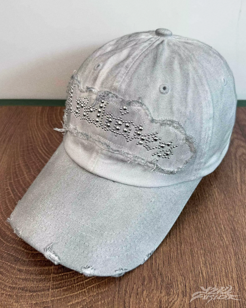 Cappello Y2K con strass