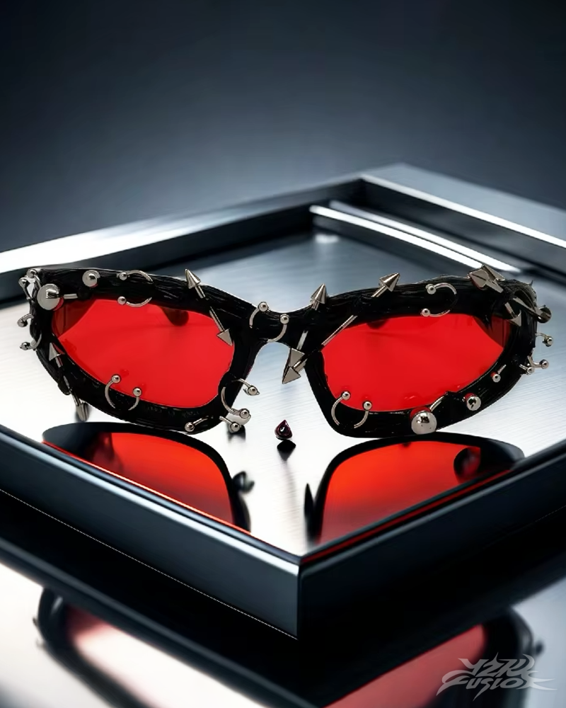 Y2K Sonnenbrille mit Piercings