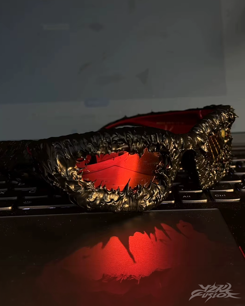 y2k-venom-sunglasses-2.png